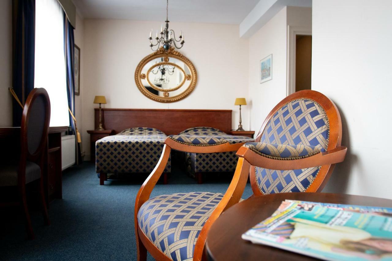 Villa-Hotel De Kroon Gennep Экстерьер фото